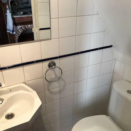 Apartamento Typical Studio In Great Location! Tram 28! *